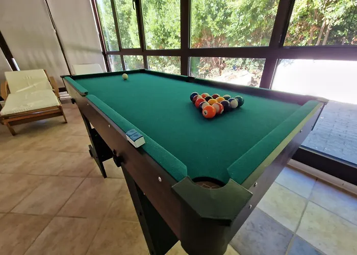 Adriatic, Chiara With Swimming Pool, Children Playground And Gameing For Adult Ичичи