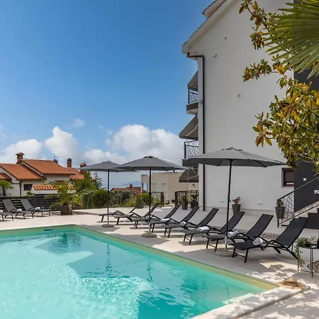 דירה Adriatic, Chiara With Swimming Pool, Children Playground And Gameing For Adult *
