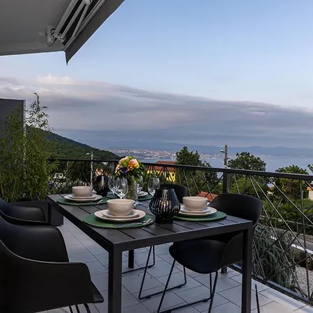Lejlighed Adriatic, Chiara With Swimming Pool, Children Playground And Gameing For Adult Ičići